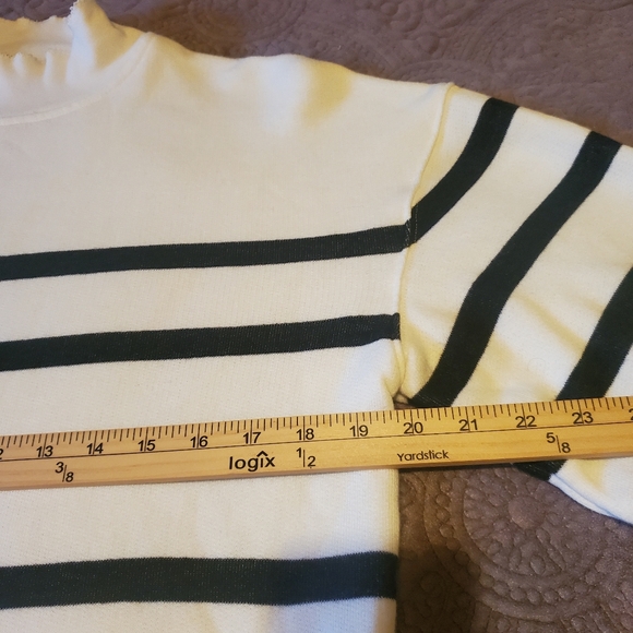 J.CREW Heritage Terry Mockneck Cropped Sweashirt In Stripe Women's SZ S - Picture 12 of 14